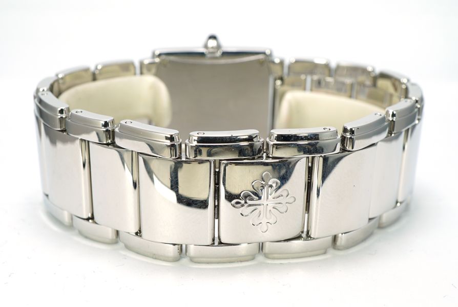 Patek Philippe Twenty-4 4910/10A-011